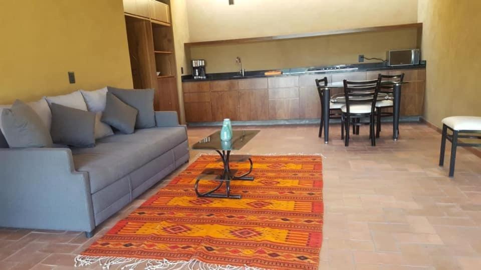 Hostal Villa Quieta 迪坡斯特兰 外观 照片